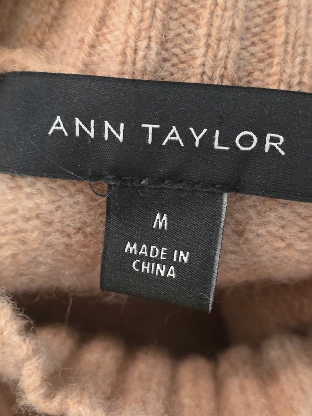 Ann Taylor Camel Colored Turtleneck Long Sleeve Women's Sweater, Size Medium - Picture 3 of 7